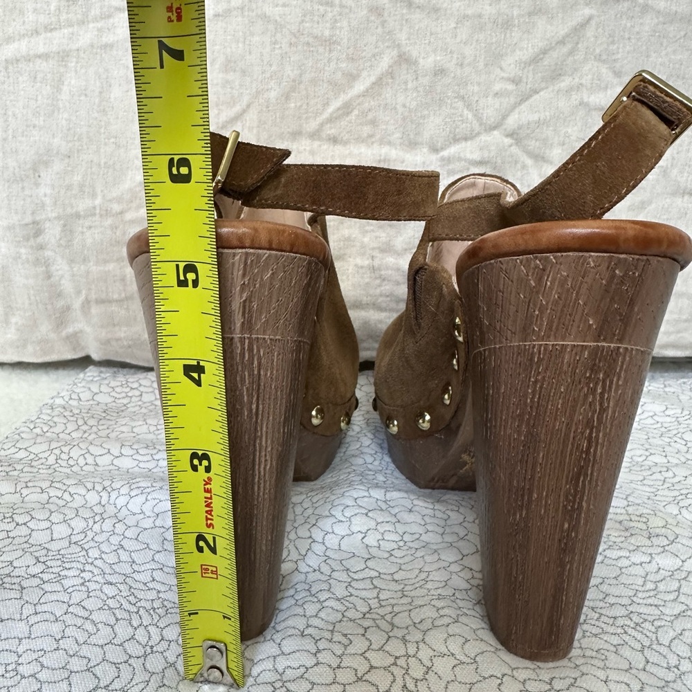 INC International Concepts Brown and Gold Platform Sandals - Picture 4 of 10